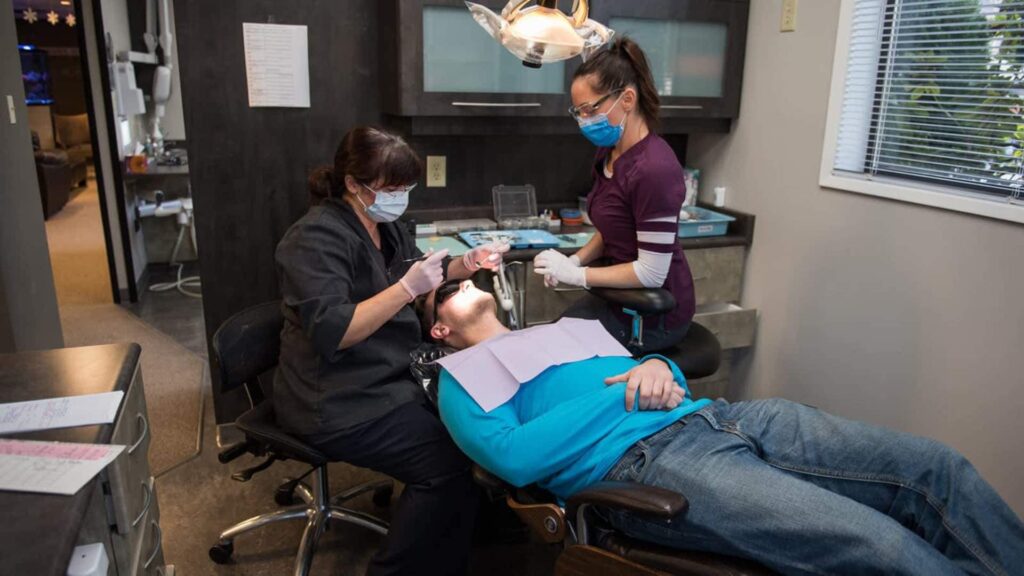 Dentists Accepting New Patients in Victoria, BC
